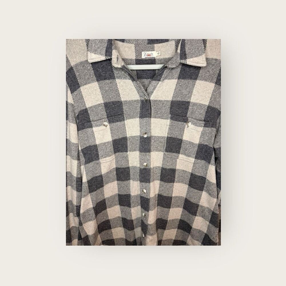 Faherty Women’s Tan Charcoal Buffalo Check Legend Sweater Shirt Size Medium - Picture 6 of 9